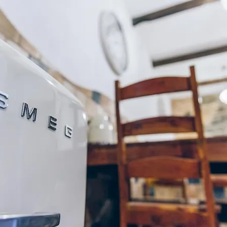 Aquila D'oro 게스트하우스 4*