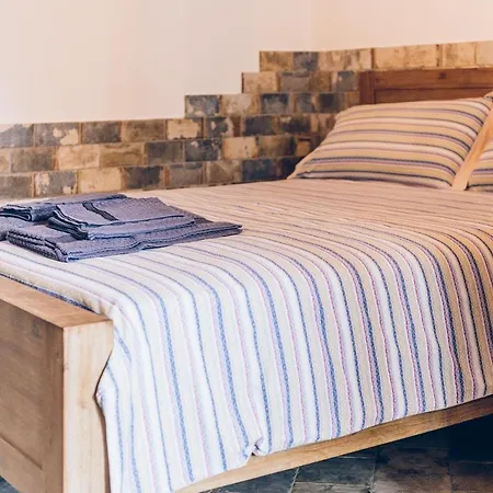 Aquila D'oro 게스트하우스 4*