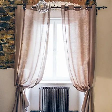 Aquila D'oro 게스트하우스 4*