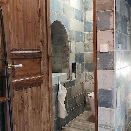 Aquila D'oro بيت ضيافة ترييستي